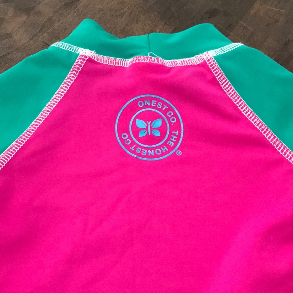 The Honest Company rash guard - 3-6mo/S - Picture 5 of 5